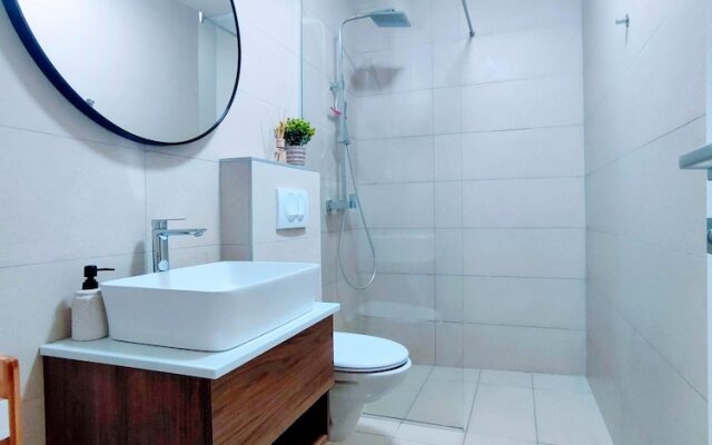 Brand new 3-bed Apartment