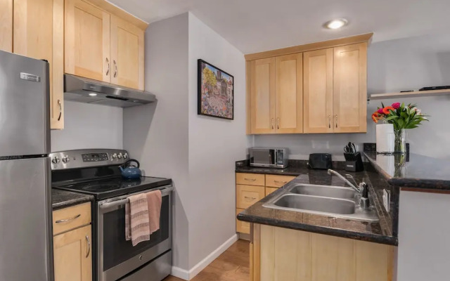 Seattle Vacation Home: Thomas Lodge Boston