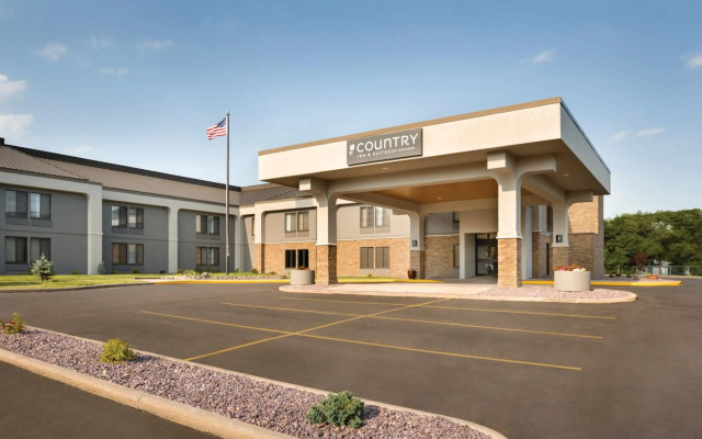Country Inn & Suites by Radisson, La Crosse, WI