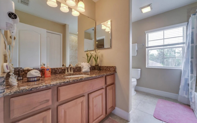 Cedrics West Haven Vacation Home