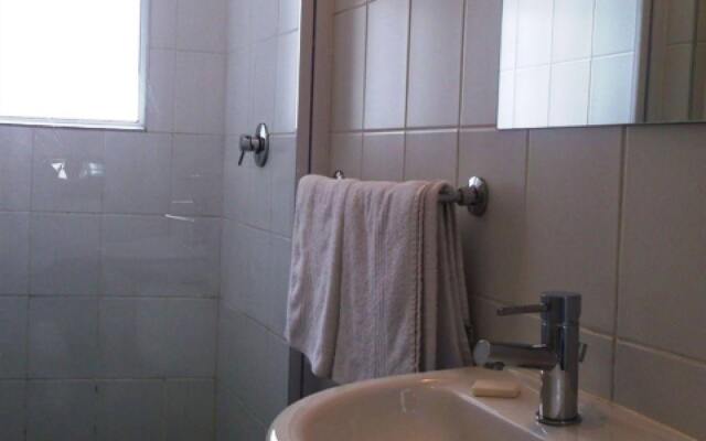 Canterbury 501 Apartment