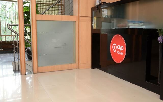 OYO 1000 Hotel Admiral Suites