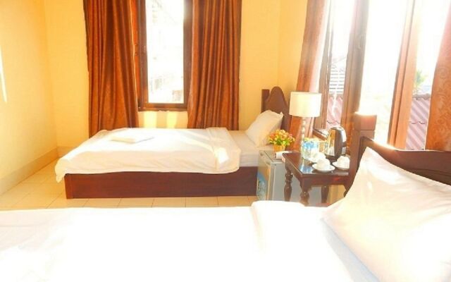 Vang Vieng Camellia Hotel