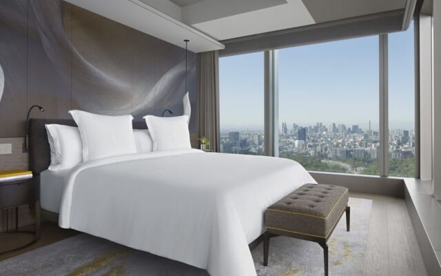 Four Seasons Hotel Tokyo at Otemachi