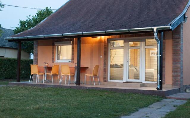 Bier-Lak Apartman House 71