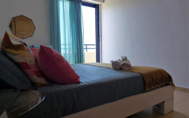 Duplex with sea views, garden and terrace