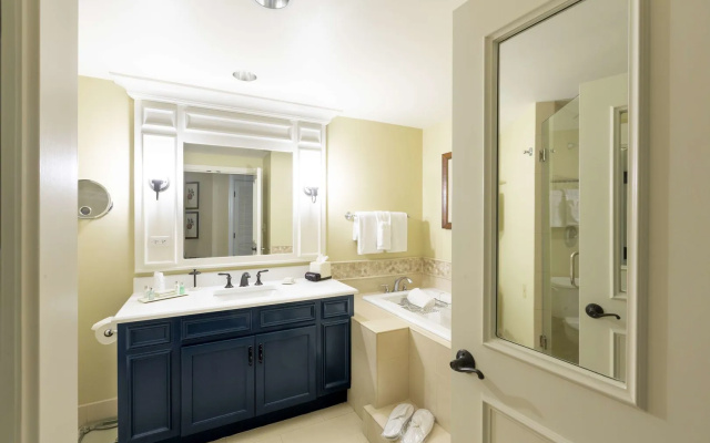 The Inn & Club at Harbour Town