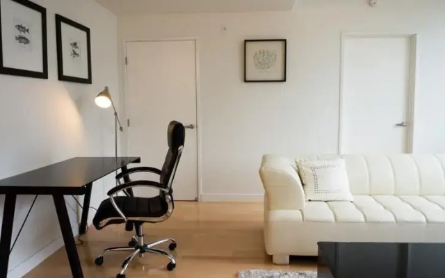 South Beach Suites