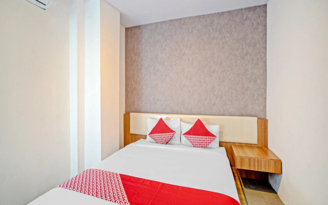 Super OYO 90559 Gamacity Residence