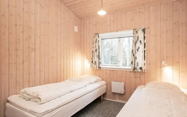 6 Person Holiday Home in Blavand