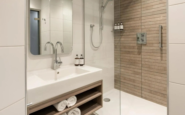 voco Edinburgh-Haymarket by IHG