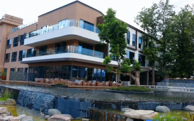 Yunli·Guanhai·Jinghai — 4-star hotel in Xichang