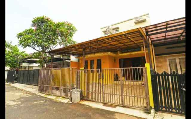 Kabin Kapsul Wisma Pondok Aren Hostel