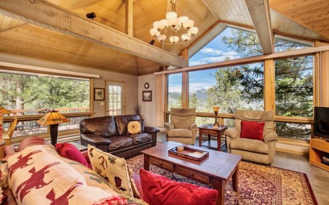 Jordan Vacation  At Windcliff 3 Bedroom Home by RedAwning