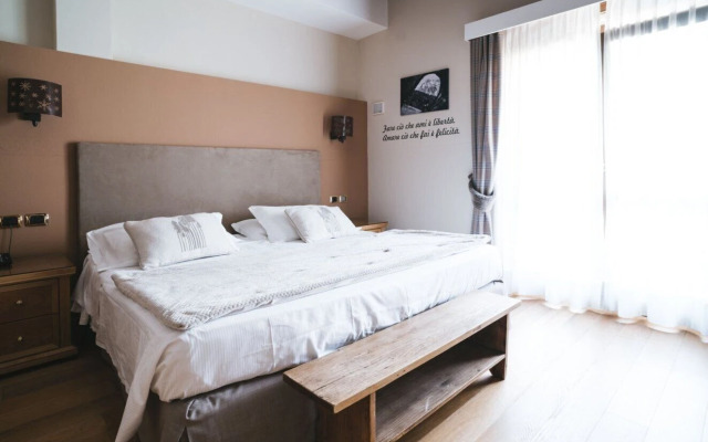 Paradise Hotel & Wellness