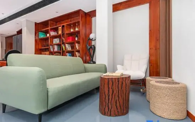 Weijian Zhaoxing Homestay