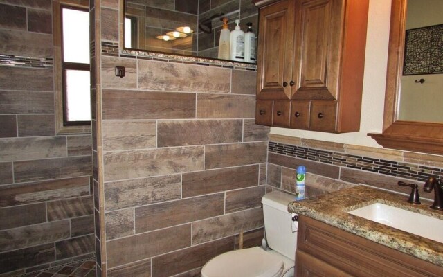 022 - Johan's Village Haus