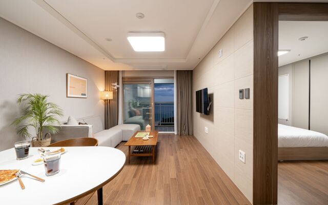 Urbanstay Sokcho beach C
