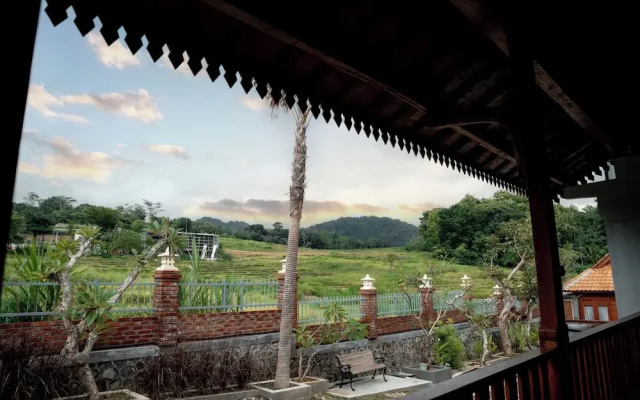 The Swantari by ARBA