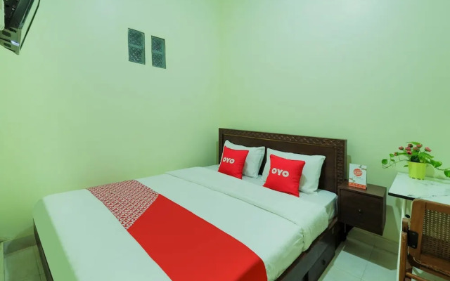 Ndalem Jogja Cupuwatu Syariah by OYO Rooms