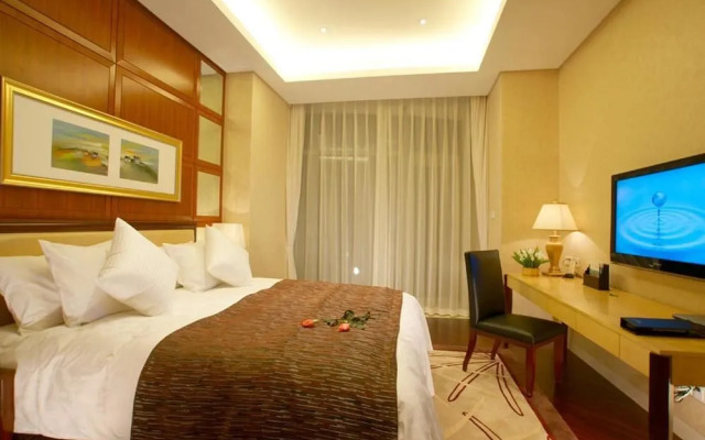 Greentown Island Lake Resort Hotel