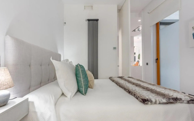 City Center modern apartment for 4 SANTA TERESA II