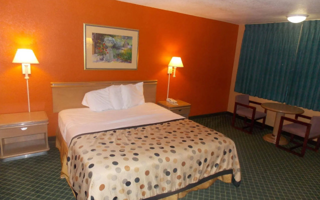 Apex Inn