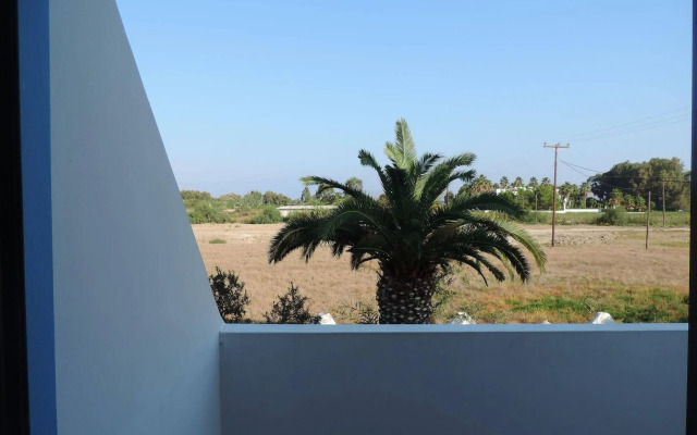 Anthia Apartments