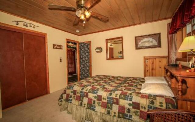 Casa Oso Grande by RedAwning