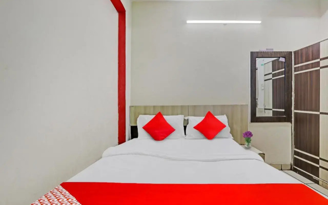 Oyo Flagship 806856 Hotel Ashirvad