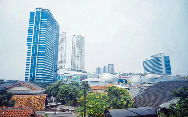 ZEN Rooms near Gandaria Utara