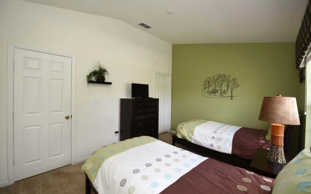 Windsor Hills-RU424
