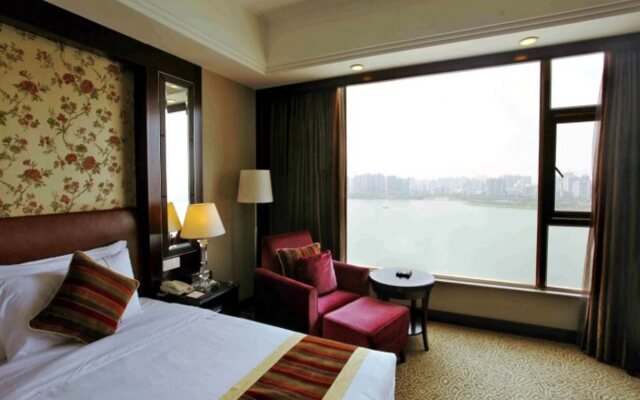 Qingyuan International Hotel