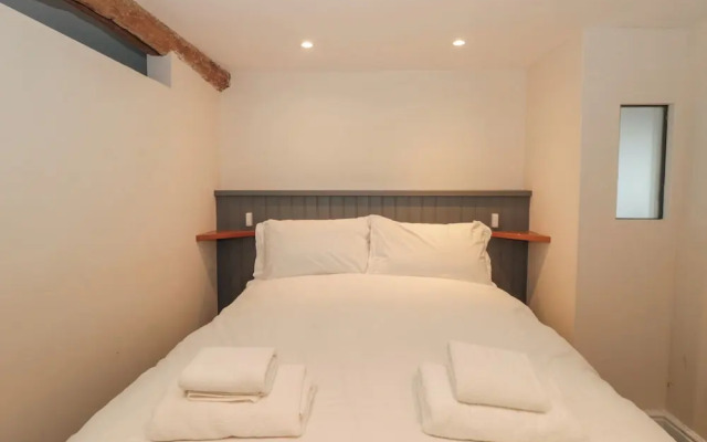 Suite 1