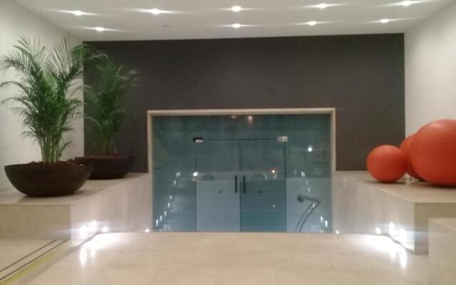 We Hotel Aeropuerto