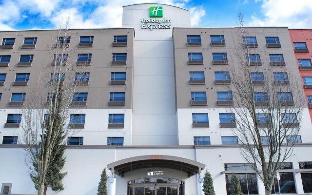 Holiday Inn Express Vancouver Airport Richmond, an IHG Hotel