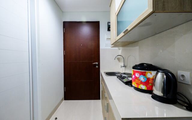 Spacious Studio Apartment at Springwood Residence By Travelio