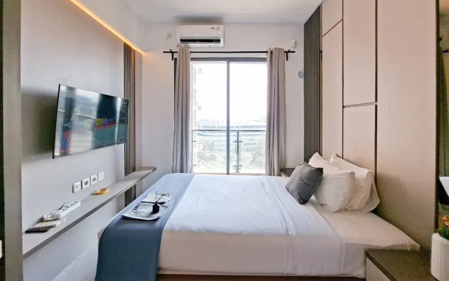 Modern Style Studio At Apartment Sky House Bsd