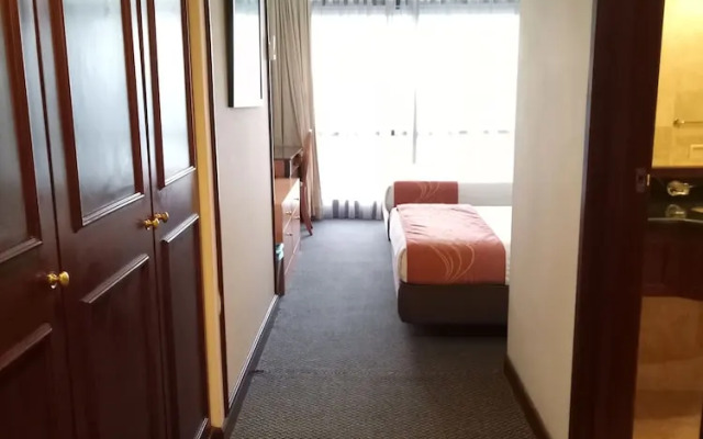 SM service suite Times Square