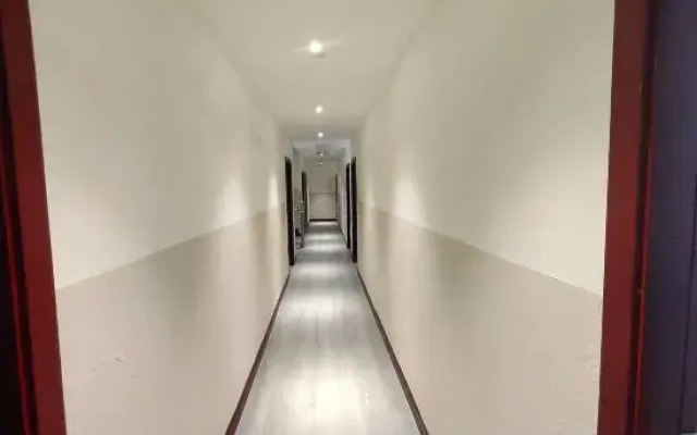 Hailuogou Pinshan Hotel
