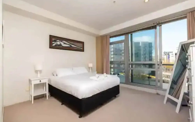 Wonderful Apartment With Free Parking!