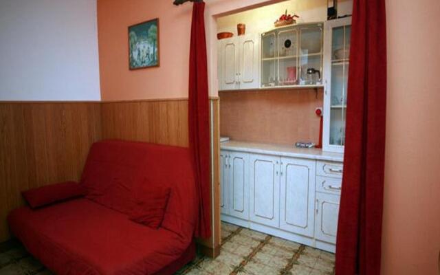 Brti - 250 m From Beach - A2 Smeđi