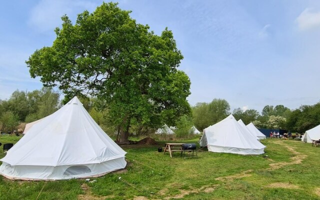8 Meter Bell Tent - Up to 12 Persons Glamping