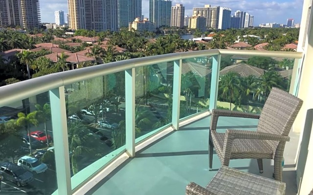 Ocean Reserve Piso 7 STR-310