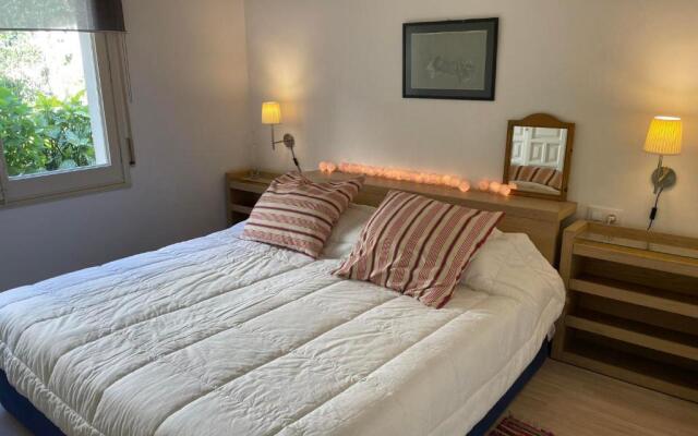 AJ-26 CALELLA DE PALAFRUGELL 6 Pax