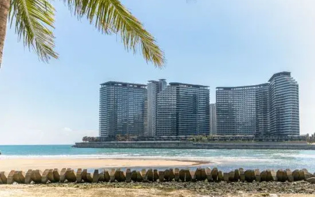 Zhulang Binhai Holiday Apartment (Wanning Riyuewan Shop)