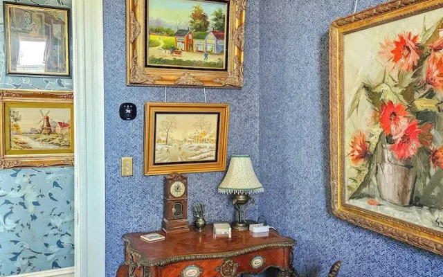 The JD Hyde Historic Inn