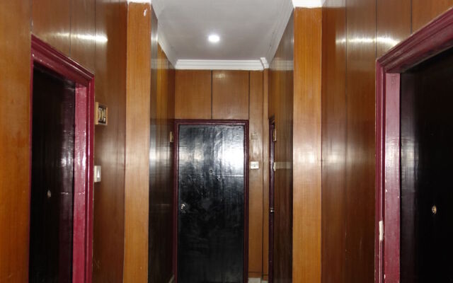 Hotel Akash Ganga
