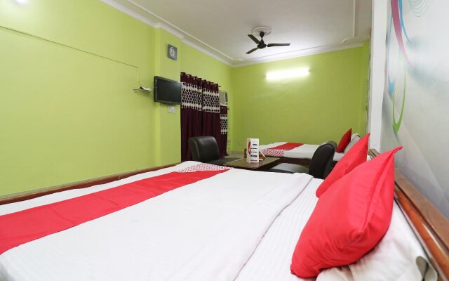 OYO 24571 Kamakshi Palace