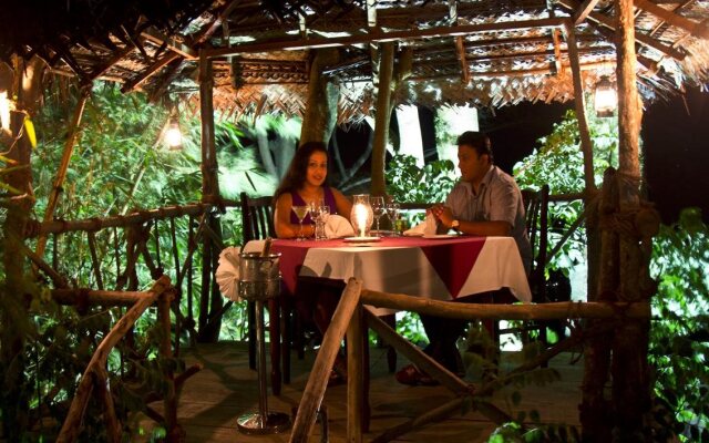 Randholee Resort & Spa